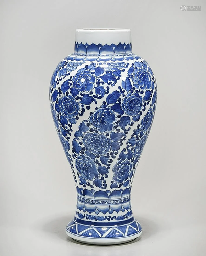 Chinese Blue and White Porcelain Vase