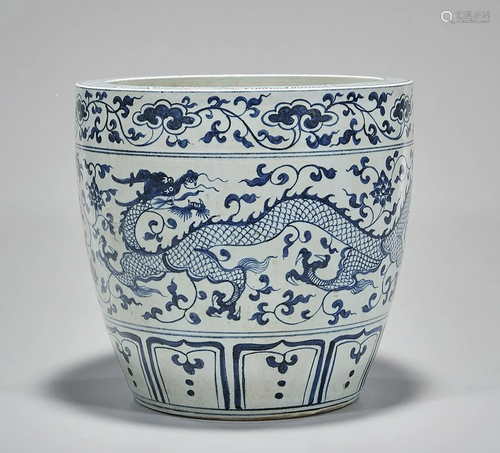 Chinese Blue and White Porcelain Jardiniere