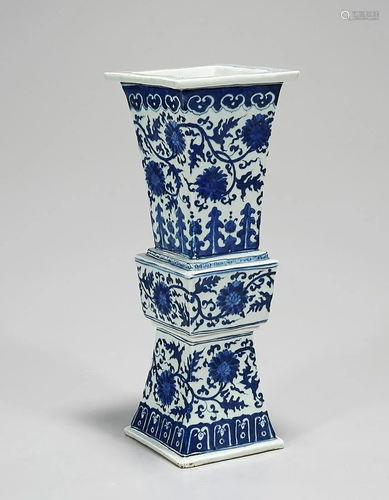 Chinese Blue and White Porcelain Four-Faceted Gu-Form