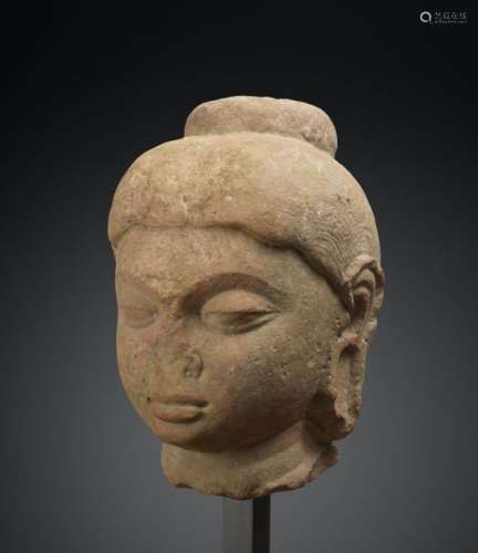 Divinité féminine Inde, ca 6° 8° siècles Grès rose…