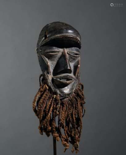 Dan Côte d'Ivoire Bois. H. 23 cm Ancien masque à p…