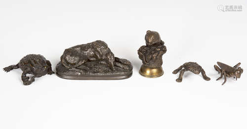 A modern cold cast bronze model of a recumbent dog, width 15cm, together with a bronzed resin