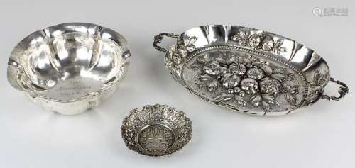 Drei Schalen aus 800er Silber, Deutschland und Ita…