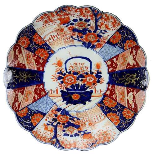 Großer Imari Teller, Japan, Ende 19. Jh., blütenfö…