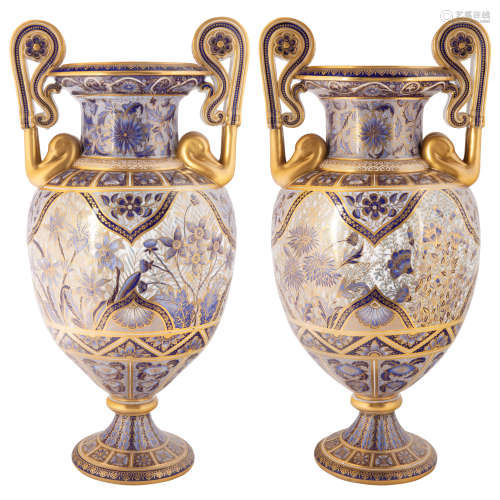 A PAIR OF MONUMENTAL BLUE AND WHITE ENGLISH VASES, COPELAND, 1891-1900