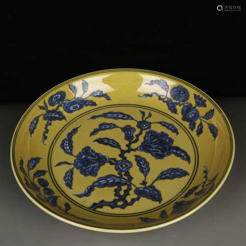 chinese yellow-ground underglaze blue porcelain plate