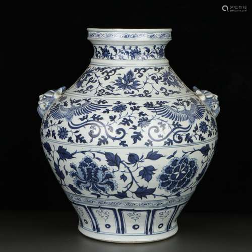 chinese blue and white porcelain large pot