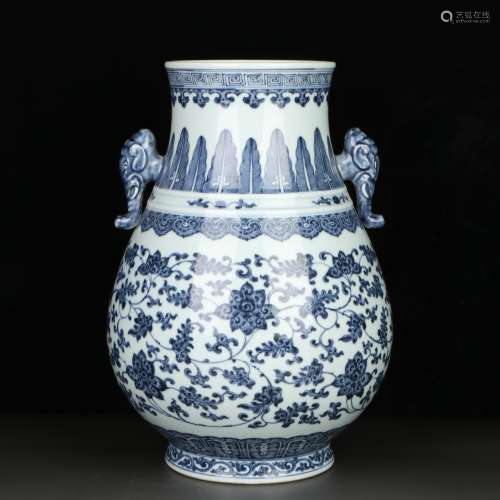 chinese blue and white porcelain elephant ear pot