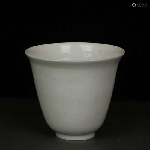 chinese white glazed porcelain carved dragon cup
