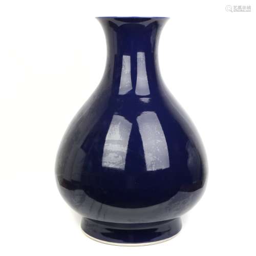 chinese blue glazed pear shaped vase