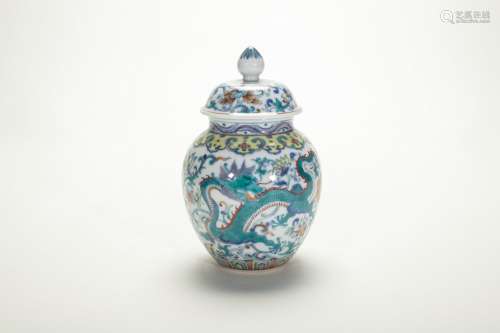 chinese dou cai porcelain pot and cover