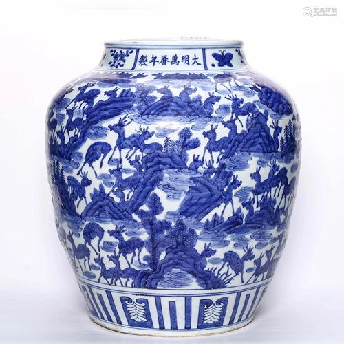 A Blue and White Deer Patterned Jar