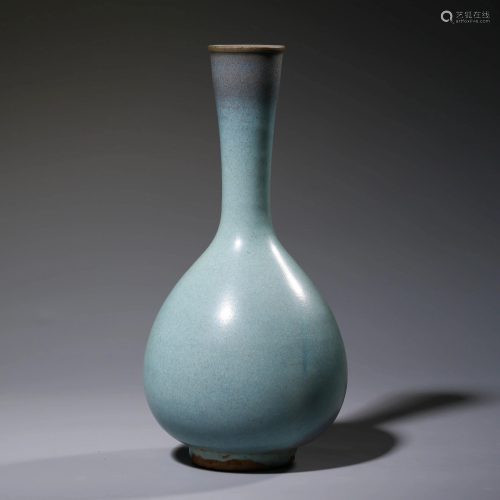 A Jun Kiln Porcelain Bottle Vase