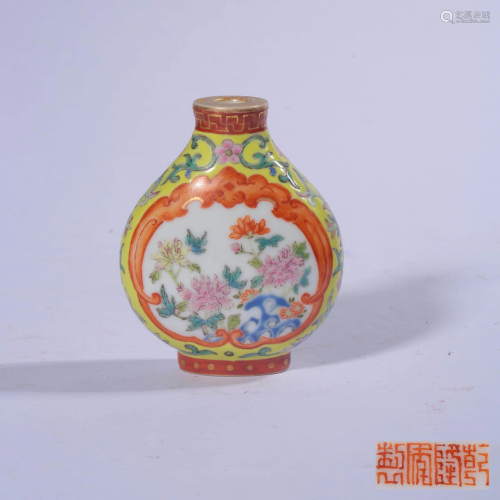 A Yellow Ground Famille Rose Porcelain Snuff Bottle