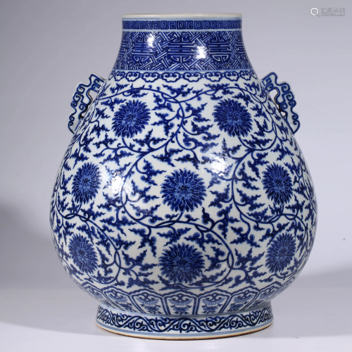 A Blue and White Interlocking Lotus Porcelain Zun