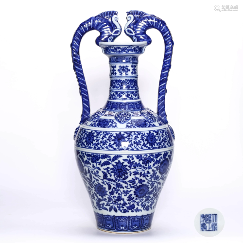 A Blue and White Interlocking Lotus Porcelain Vase