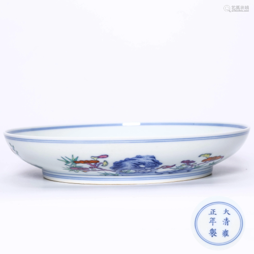 A Doucai Floral Porcelain Plate