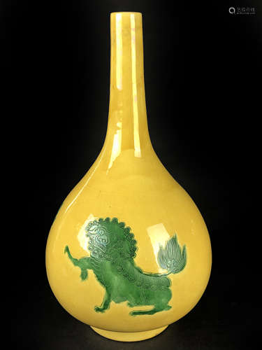 Yellow-Ground Green Glazed 'Lion' Bottle Vase, Kangxi