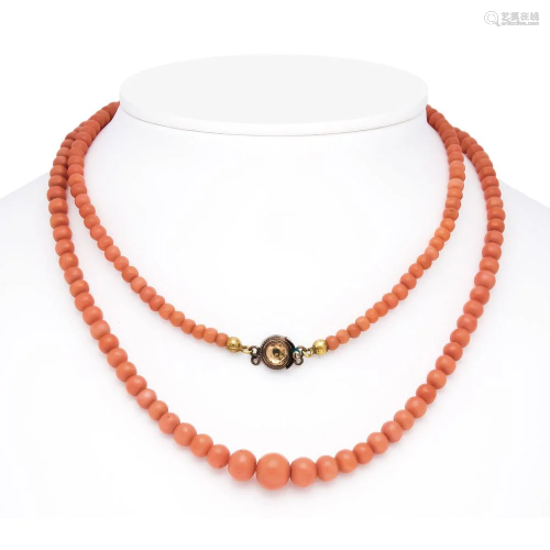 Coral necklace with gold-plate