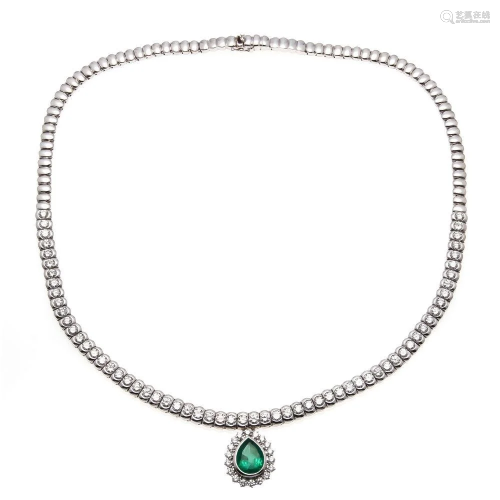 Emerald and brilliant necklace
