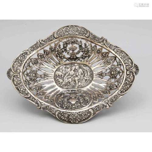 Oval bowl, end of the 19th cen