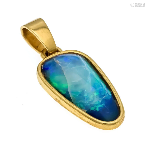 Opal pendant GG 750/000 with a