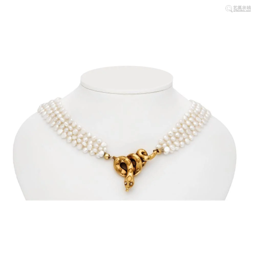 Pearl necklace with snake buck