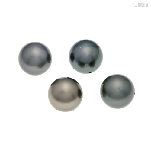4 excellent Tahitian pearls 13