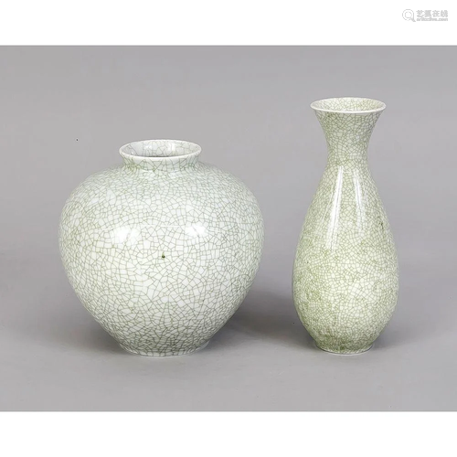 Two vases, Metzler & Ortloff,