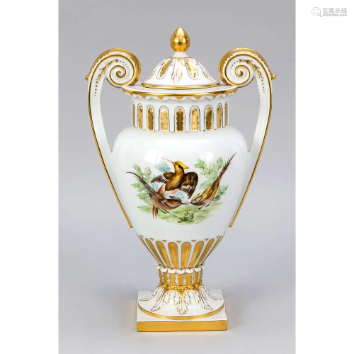 Magnificent lid vase, Hutschen