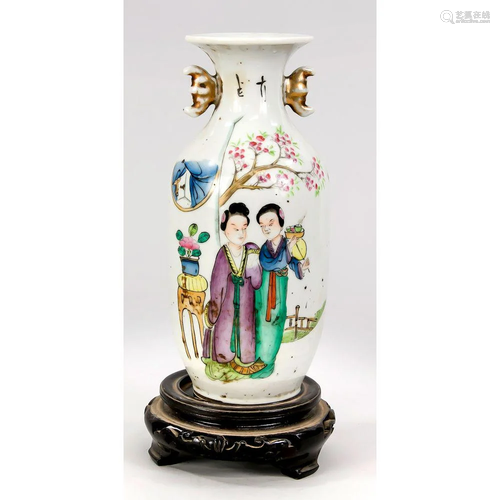 Famille-Rose Vase, China, Anfa