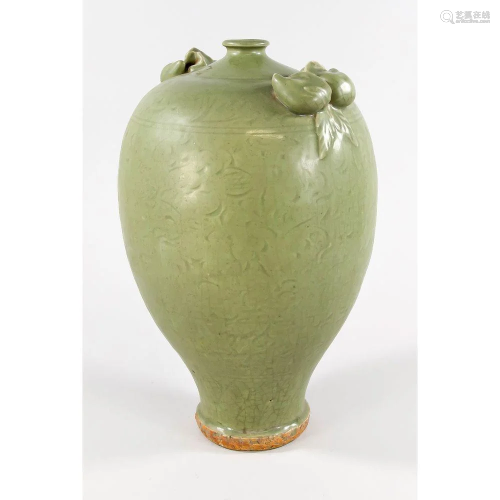 Longquan Seladon Meiping-Vase,