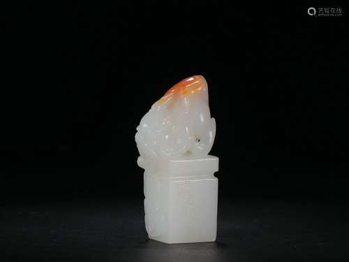 Old Collection ：A Hetian Jade Seal with Pixiu Desgin