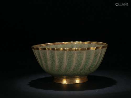 Old Collection：A Ge Kiln Gilt Bowl