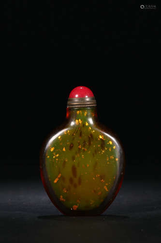 Old Collection ：A Gold-embellished Snuff Bottle