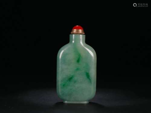 A Jadeite Snuff Bottle   in the Seventeenth Century