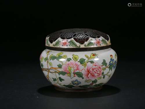 Old Collection： A Handwarmer with Flowers and Birds Enamels