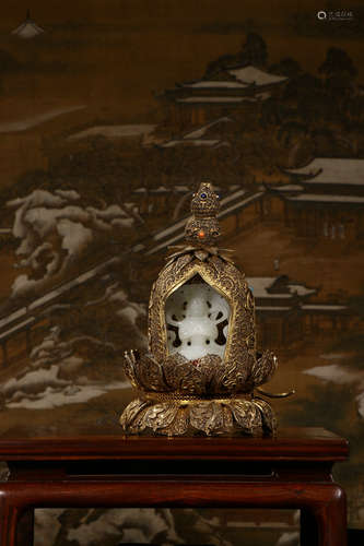 Seventeenth Century：A Silver-gilt and Filigree Niche for Guanyin