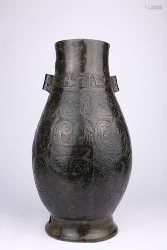 A Pot with Scale Design in the Mid Western Zhou Period