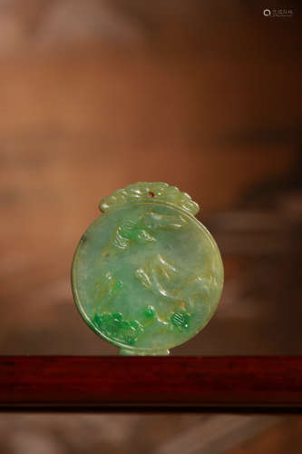 Old Collection：An Old Jadeite Pendant Carved with Magpie
