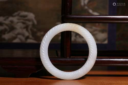 Old Collection ：An Old Hetian White Jade Bracelet