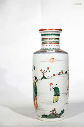 Chinese Qing Dynasty Verte Rose Porcelain Bottle