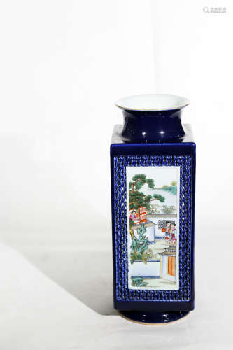Chinese Qing Dynasty Qianlong Period Blue Glaze Porcelain Bottle
