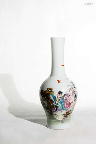 Chinese Qing Dynasty Yongzheng Period Porcelain Bottle