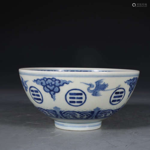 Chinese Qing Dynasty Qianlong Period Blue And White Porcelain Bowl