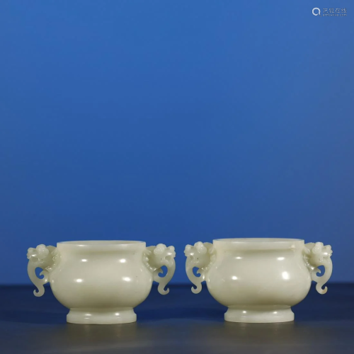 A PAIR OF ANCIENT CHINESE WHITE JADE CENSER