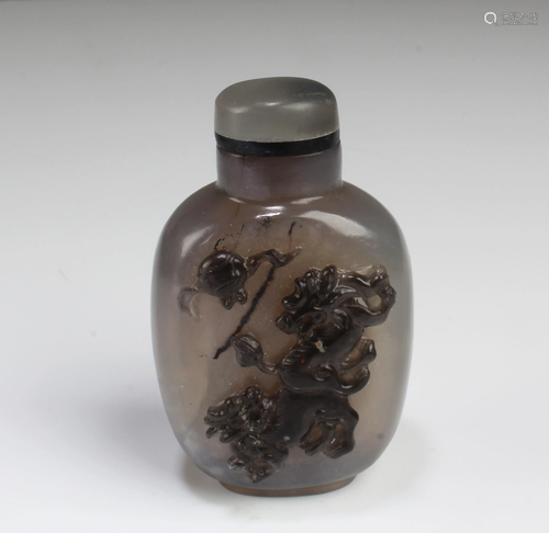 Chinese Agate Snuff Bottle