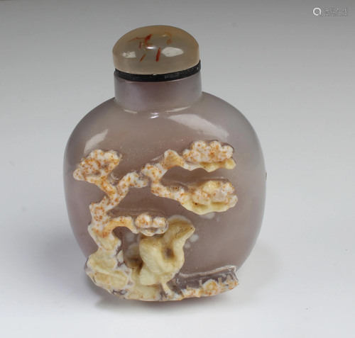 Chinese Agate Snuff Bottle