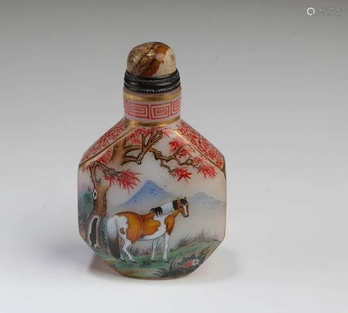 Chinese Peking Glass Snuff Bottle