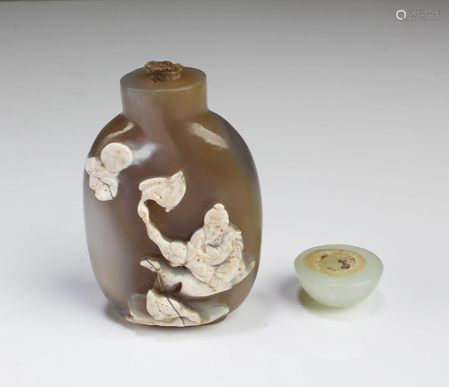 Chinese Agate Snuff Bottle